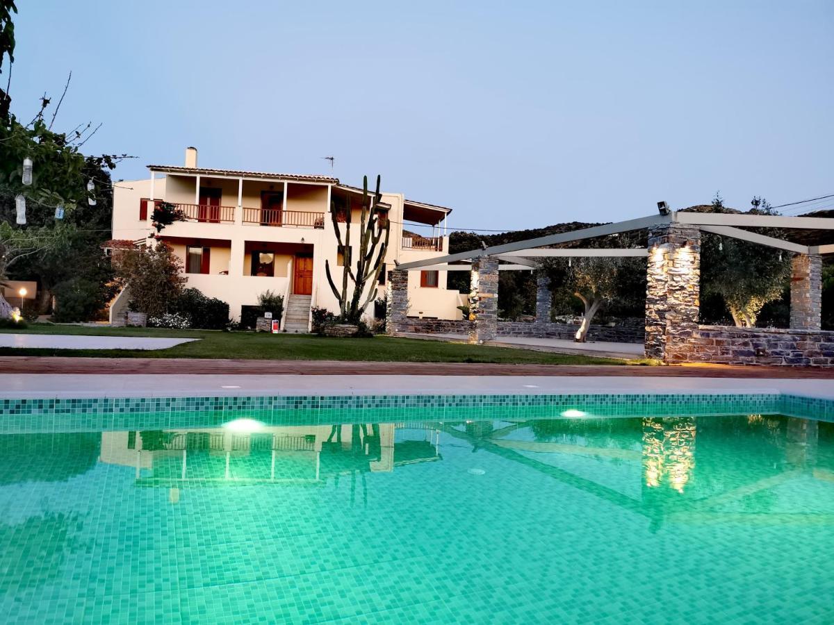 Holiday Rooms Otzias Exterior photo