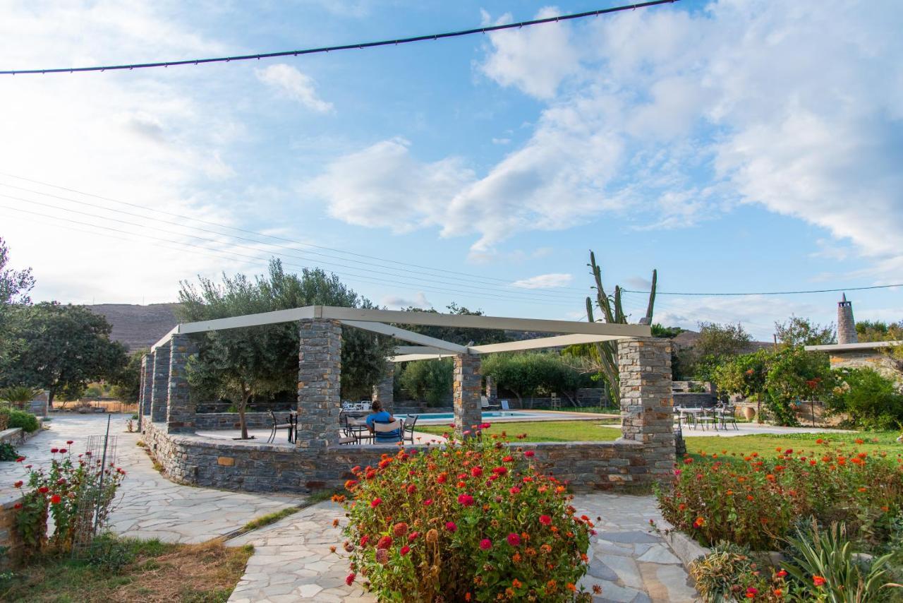 Holiday Rooms Otzias Exterior photo