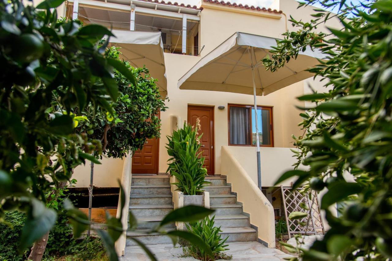 Holiday Rooms Otzias Exterior photo