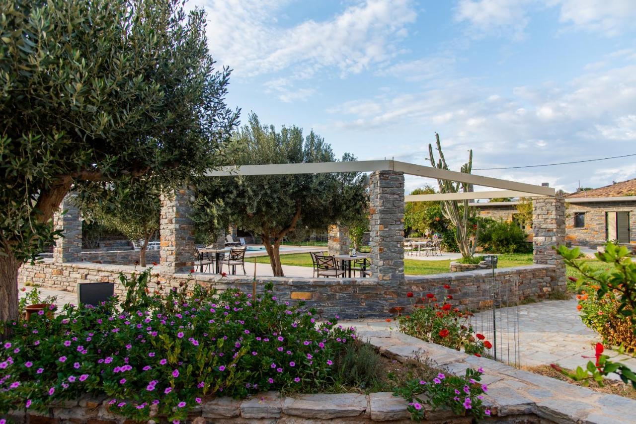 Holiday Rooms Otzias Exterior photo