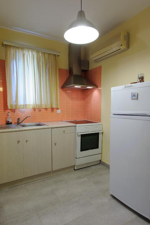 Holiday Rooms Otzias Exterior photo
